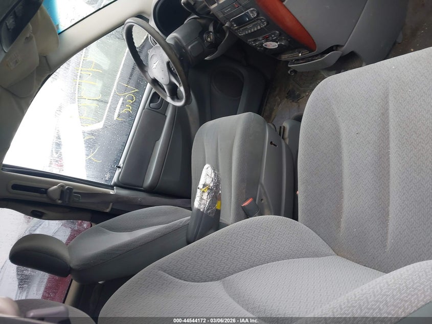 2006 Chrysler Town & Country