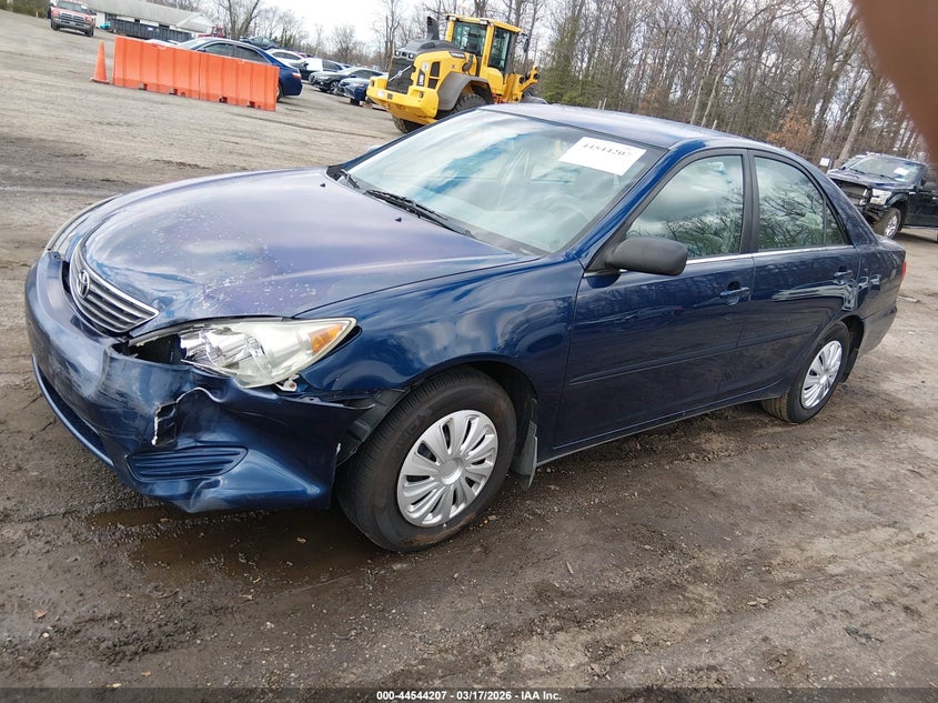 2005 Toyota Camry Le