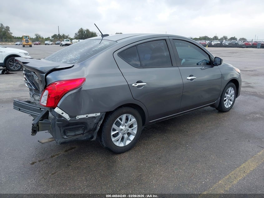 2017 Nissan Versa 1.6 Sv