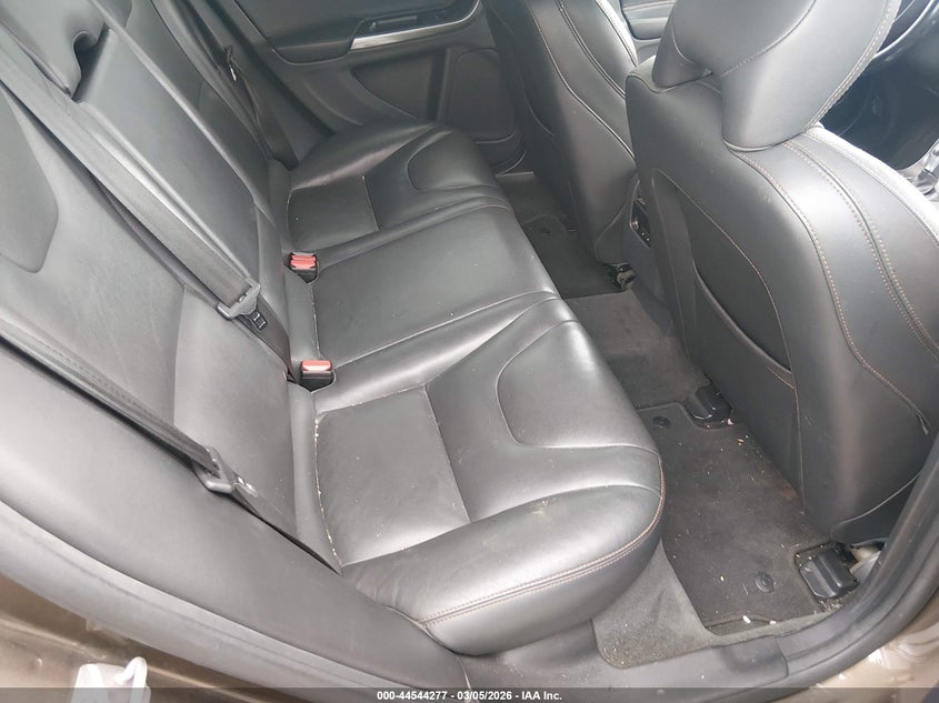 2015 Volvo V60 Cross Country T5 VIN: YV4612HK2F1001885 Lot: 44544277