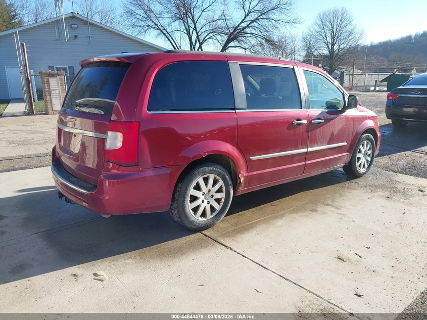 2014 Chrysler Town & Country Touring