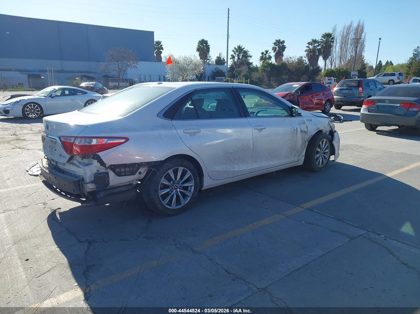2015 Toyota Camry Hybrid Xle