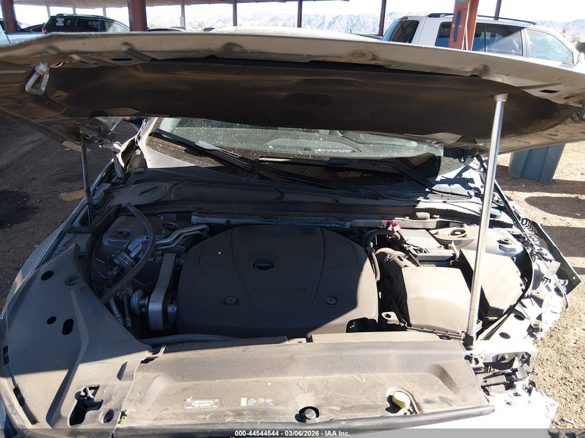 2018 Volvo S90 T5 Momentum VIN: LVY982AK4JP018725 Lot: 44544544