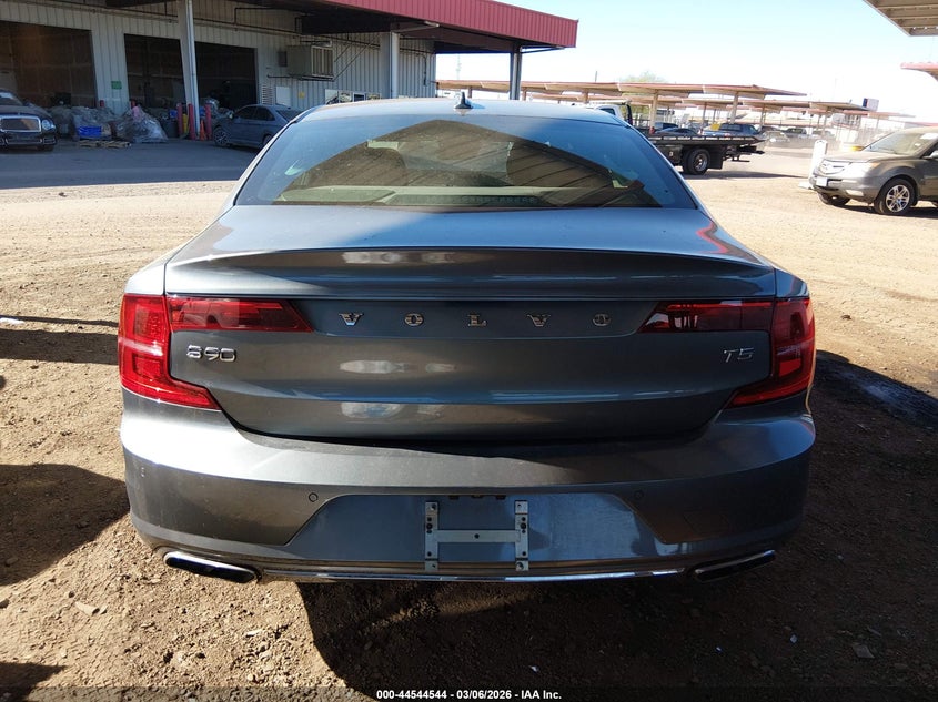 2018 Volvo S90 T5 Momentum VIN: LVY982AK4JP018725 Lot: 44544544