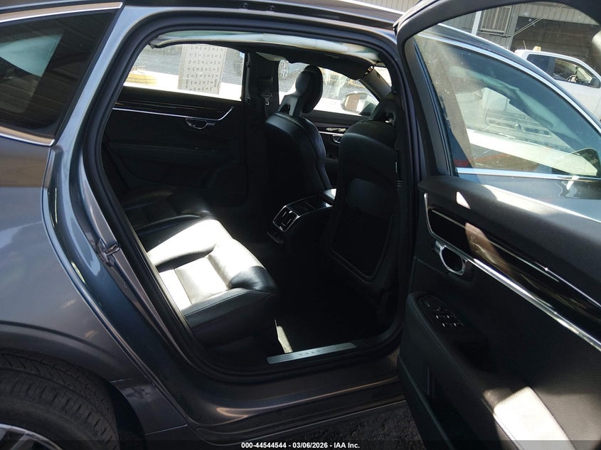 2018 Volvo S90 T5 Momentum VIN: LVY982AK4JP018725 Lot: 44544544