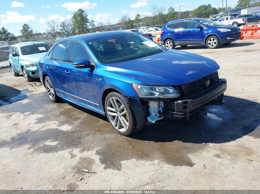 2017 Volkswagen Passat 1.8T R-Line