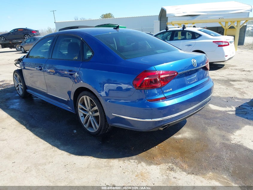 2017 Volkswagen Passat 1.8T R-Line