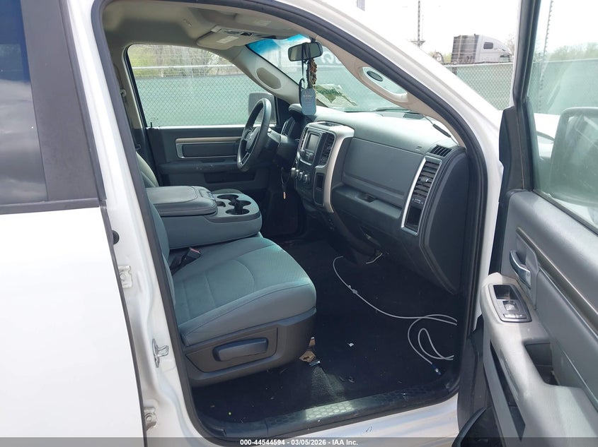 2017 Ram 1500 Slt 4X2 6'4 Box