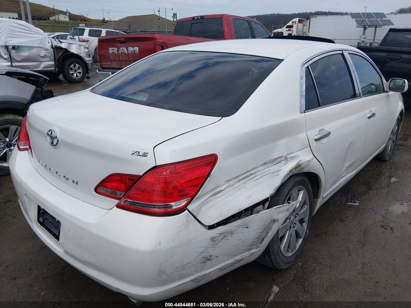 2006 Toyota Avalon Xls
