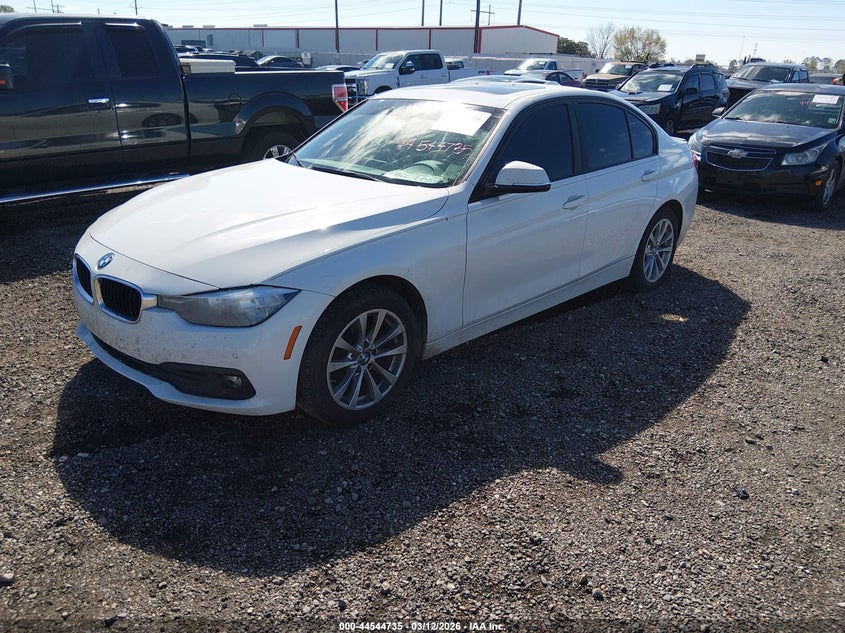 Vin: wba8e1g37hnu18223, lot: 45041569, bmw 320i 20172