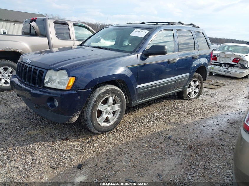 2005 Jeep Grand Cherokee Laredo