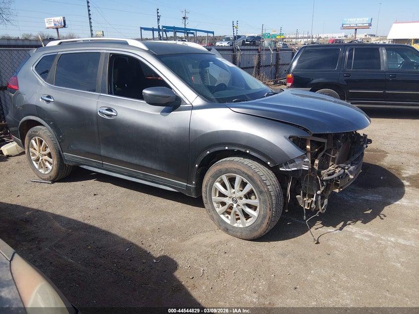 2017 Nissan Rogue Sv