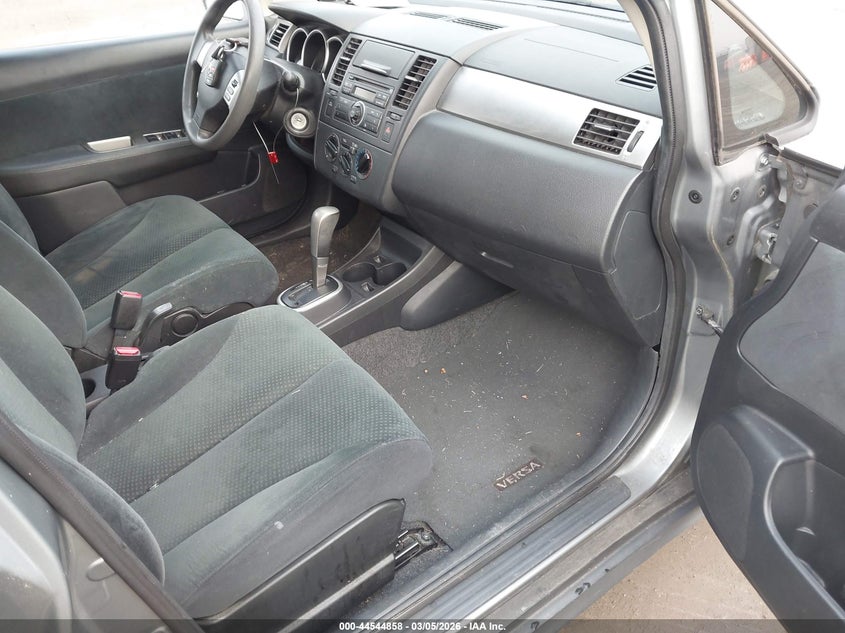 2012 Nissan Versa 1.8 S