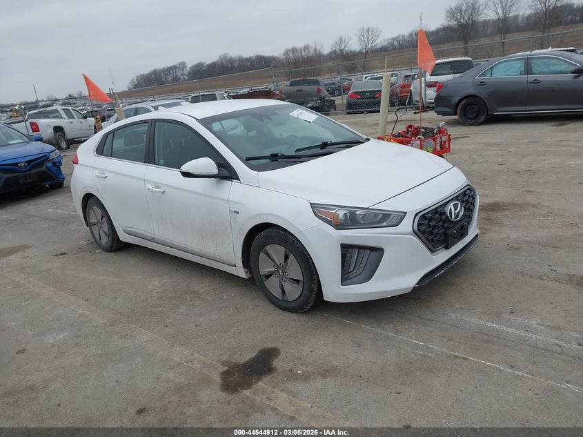 2020 Hyundai Ioniq Hybrid Se