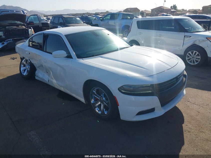2016 Dodge Charger Sxt