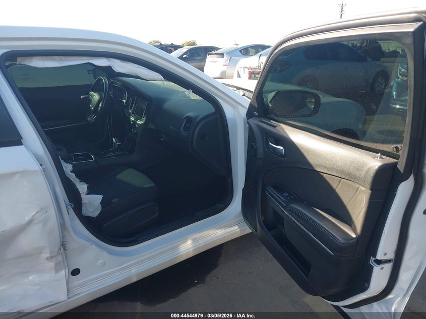 2016 Dodge Charger Sxt