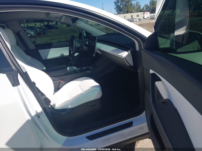 2022 Tesla Model Y Performance Dual Motor All-Wheel Drive