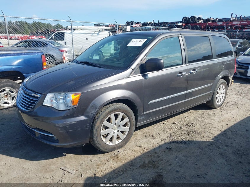 2015 Chrysler Town & Country Touring