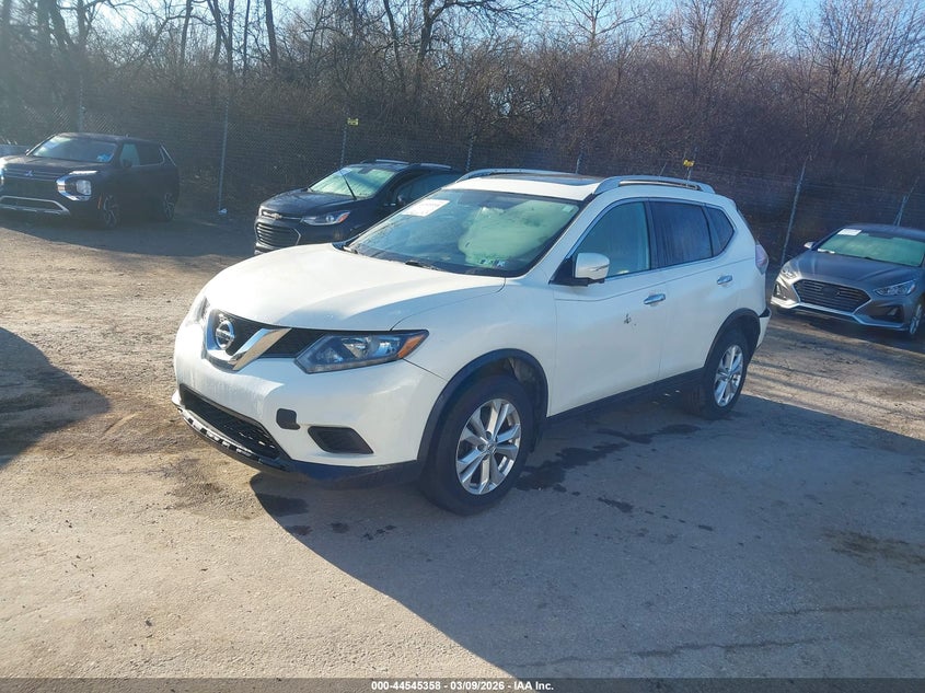 2015 Nissan Rogue Sv - 2