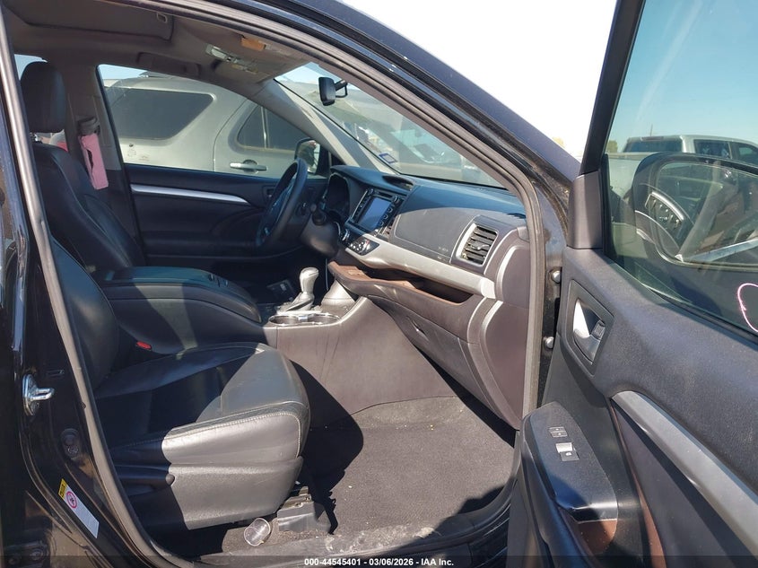 2016 Toyota Highlander Xle V6