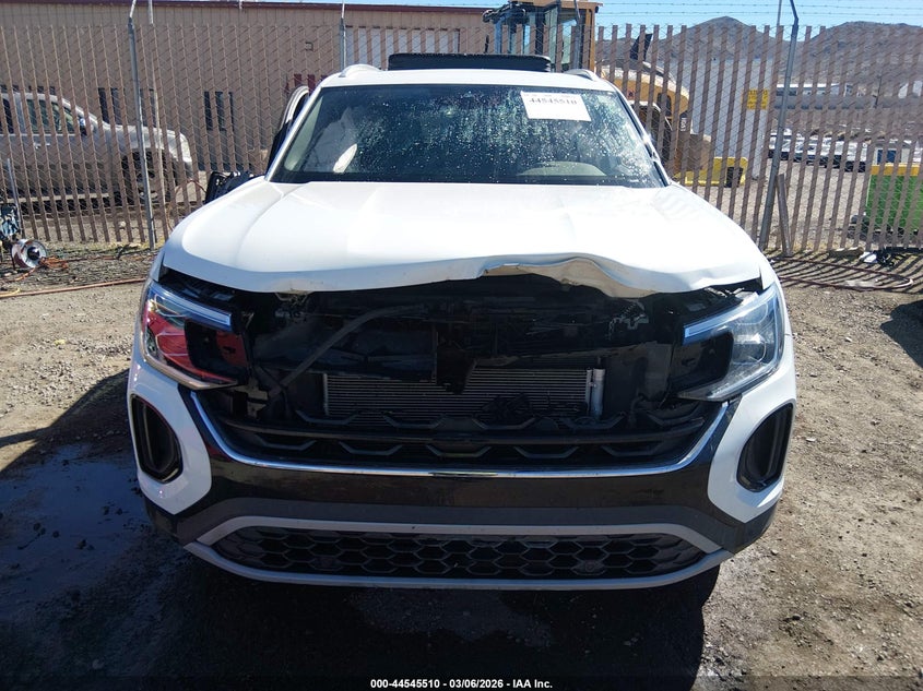 2024 Volkswagen Atlas Cross Sport 2.0T Se W/Technology VIN: 1V2KE2CA1RC237004 Lot: 44545510