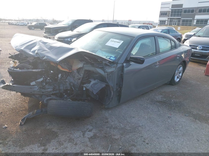 Vin: 2c3cdxbg2ph575604, lot: 45042422, dodge charger sxt 20232