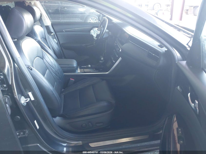 2020 Kia Cadenza Limited