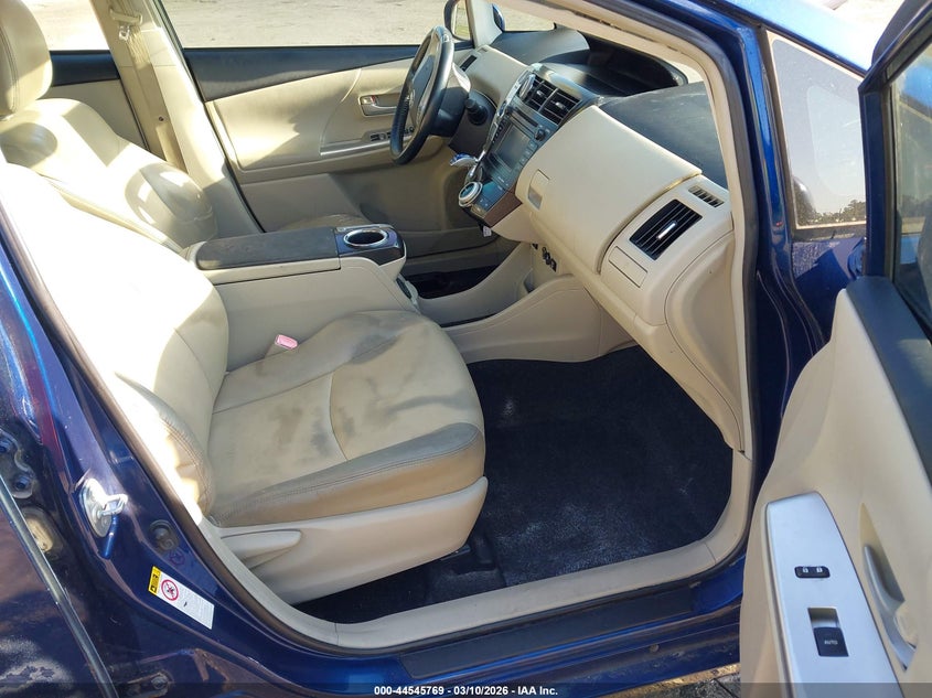 2013 Toyota Prius V Five