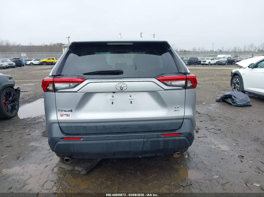 VIN 2T3F1RFV8NC300937 2022 TOYOTA RAV4 LE