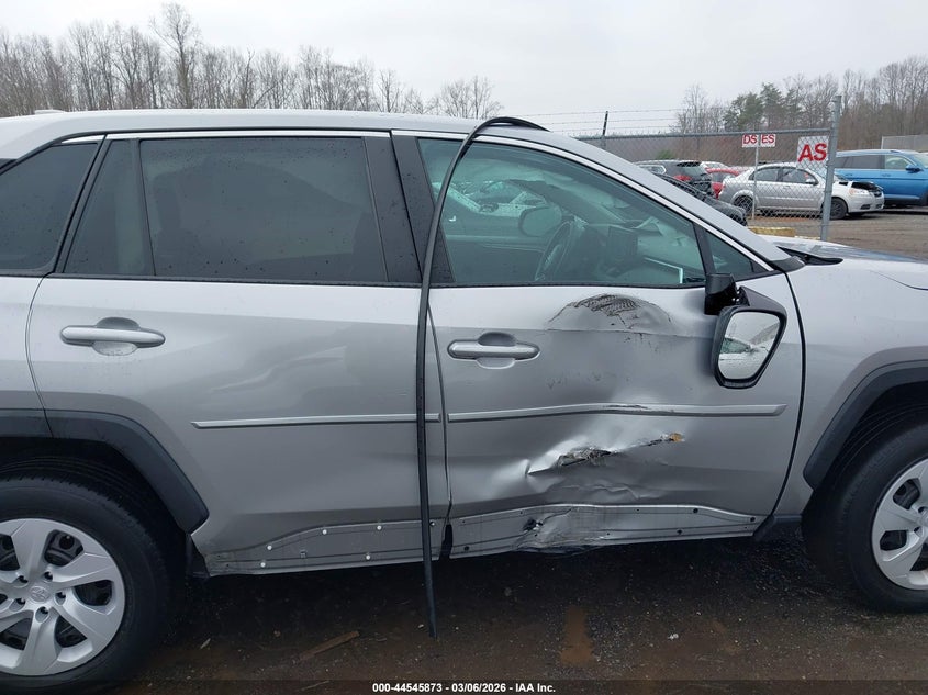 VIN 2T3F1RFV8NC300937 2022 TOYOTA RAV4 LE