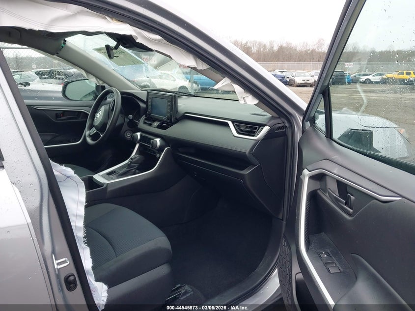 VIN 2T3F1RFV8NC300937 2022 TOYOTA RAV4 LE