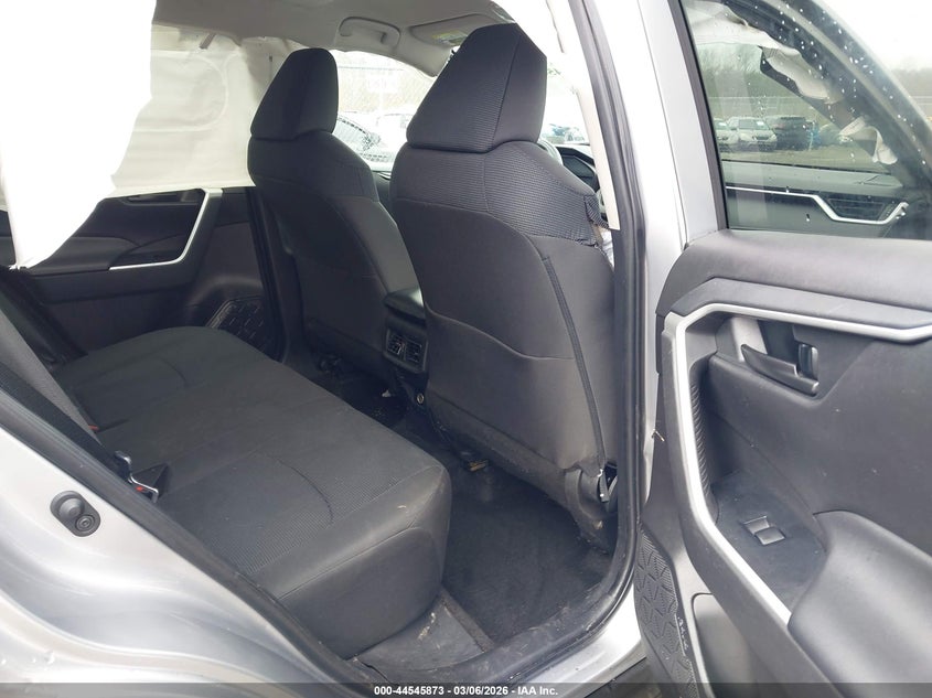 VIN 2T3F1RFV8NC300937 2022 TOYOTA RAV4 LE