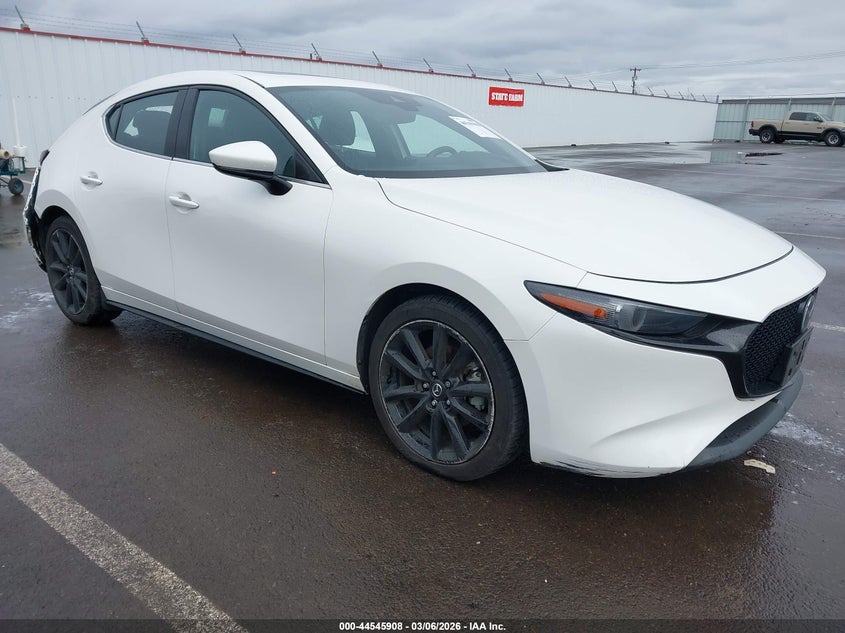 JM1BPBML2M1333336 MAZDA MAZDA3 Photo 1