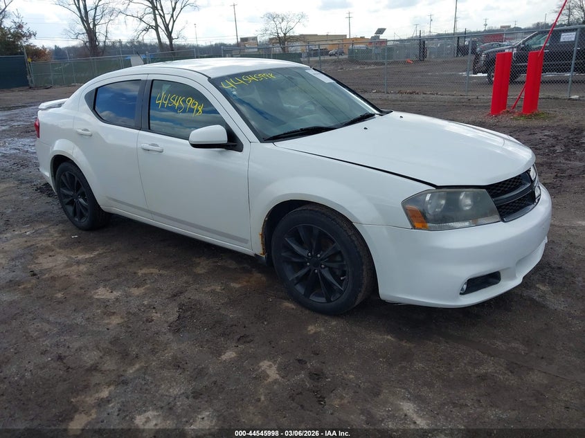 1C3CDZCB3DN655088 DODGE AVENGER Photo 1