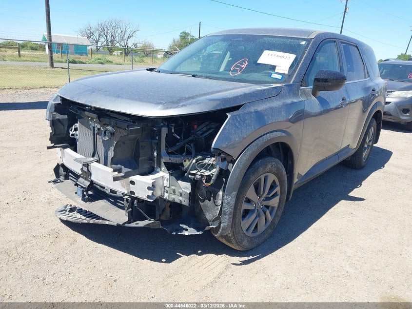 2024 Nissan Pathfinder S Fwd