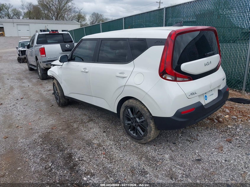 2022 KIA SOUL auction photo 3