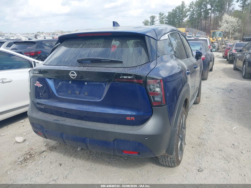 2025 Nissan Kicks Sr Fwd