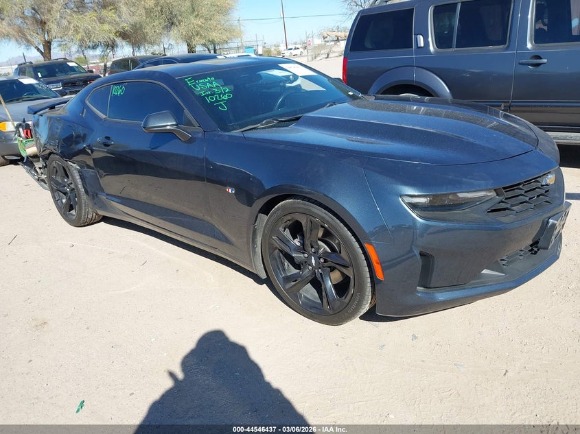 2019 Chevrolet Camaro 2Lt