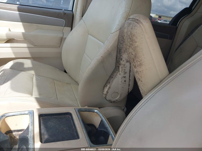 2010 Volkswagen Routan Sel VIN: 2V4RW5DX7AR295265 Lot: 44546521