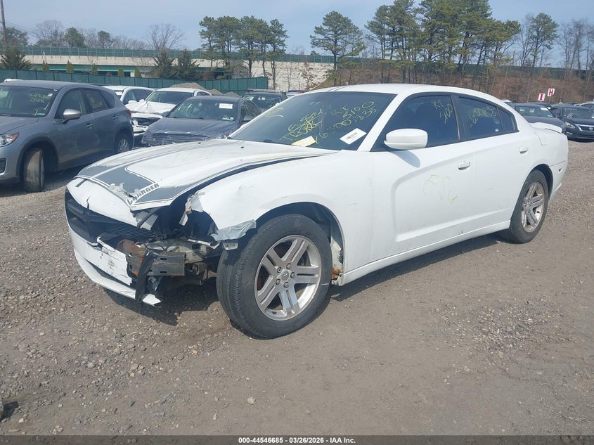 Vin: 2c3cdxbg1dh663801, lot: 45043518, dodge charger se 20132