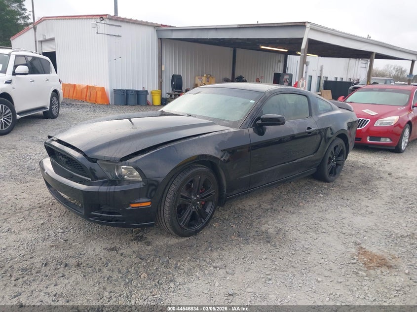 2013 Ford Mustang V6