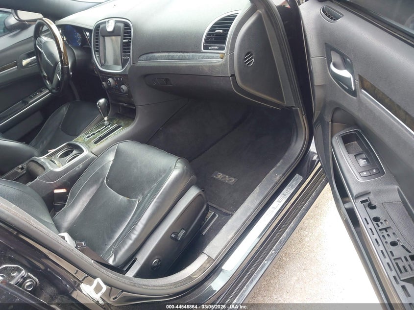 2011 Chrysler 300 Limited