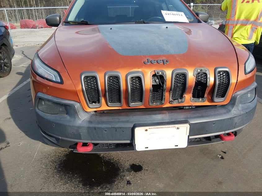 2015 Jeep Cherokee Trailhawk VIN: 1C4PJMBS5FW592115 Lot: 44546914