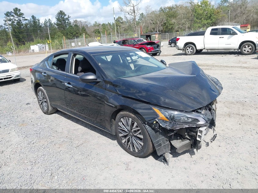 2024 Nissan Altima Sv Fwd