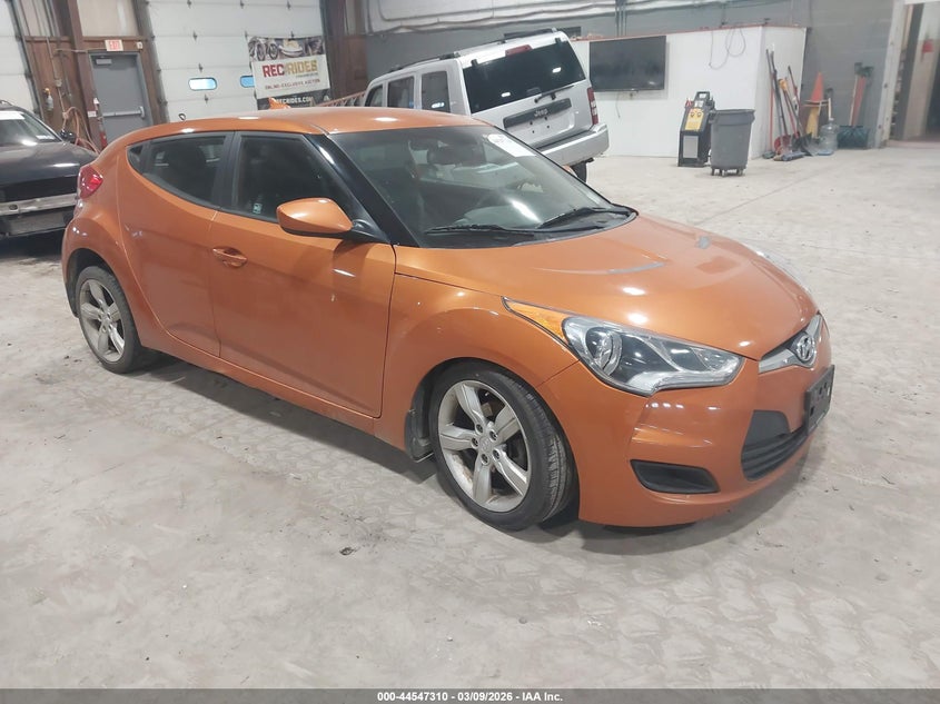 2013 Hyundai Veloster Base W/Black
