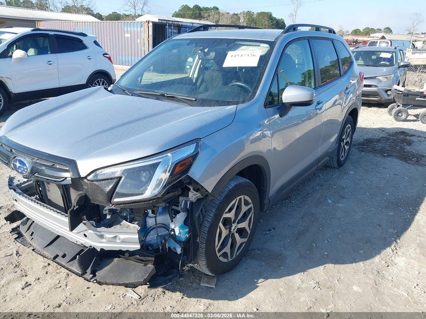 2023 Subaru Forester Premium