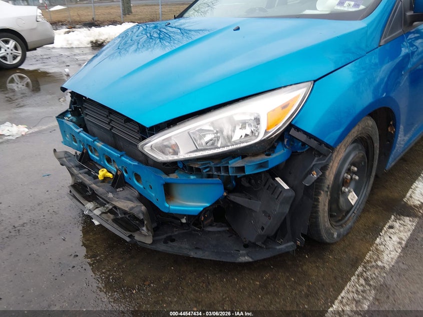 2016 FORD FOCUS auction photo 6