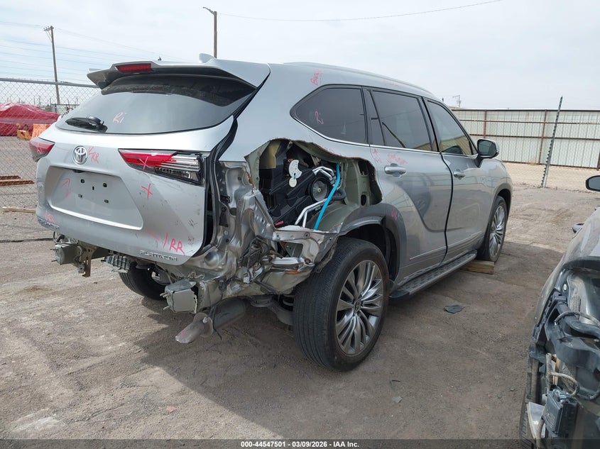 2023 TOYOTA HIGHLANDER auction photo 4