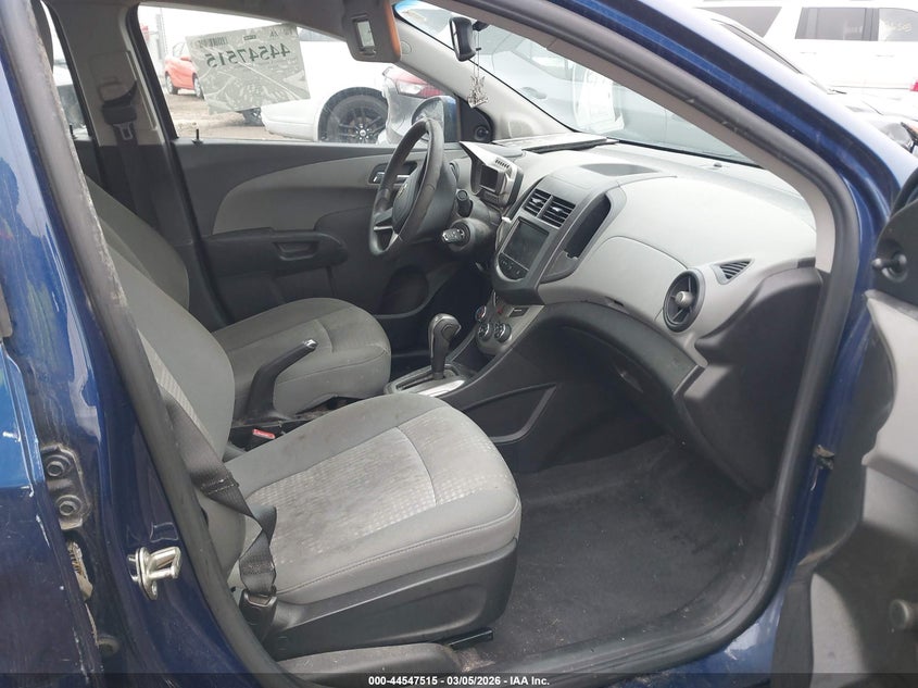 2013 Chevrolet Sonic Ls Auto