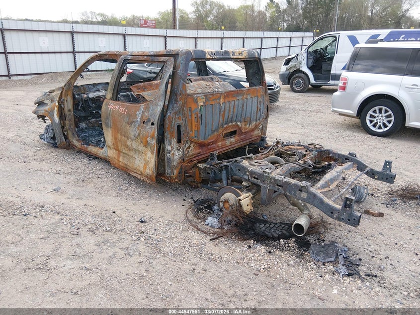 2025 TOYOTA TUNDRA auction photo 3